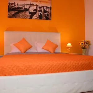 venice-day-apartment.hotelslidodijesolo.com/