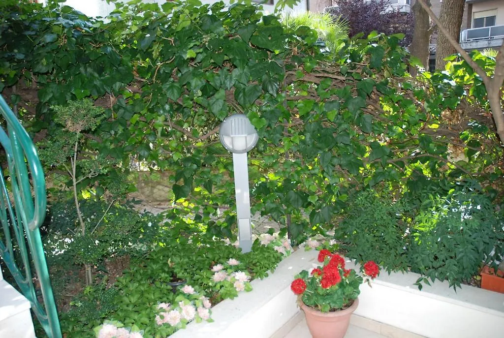 *** Guest house L'Affittacamere Di Venezia Mestre Italy