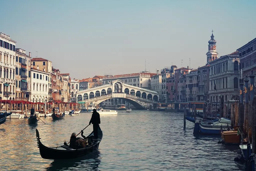 *** Guest house L'Affittacamere Di Venezia Mestre Italy