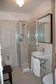 *** Guest house L'Affittacamere Di Venezia Mestre Italy